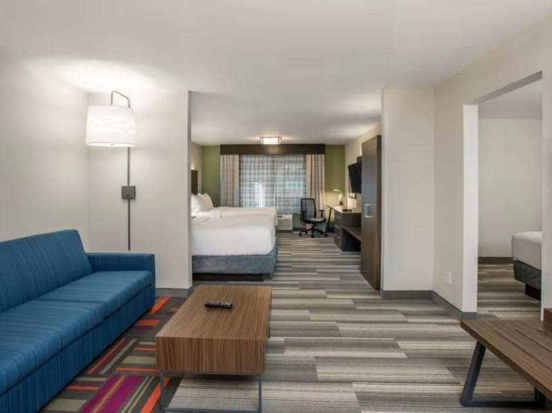 Holiday Inn Express & Suites Medicine Hat Transcanada Hwy 1 photo 1