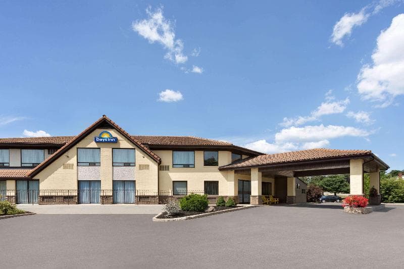 Days Inn by Wyndham Miramichi photo 1
