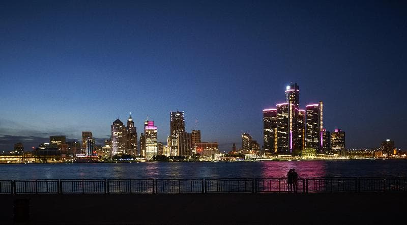 Holiday Inn Express Windsor Waterfront 4