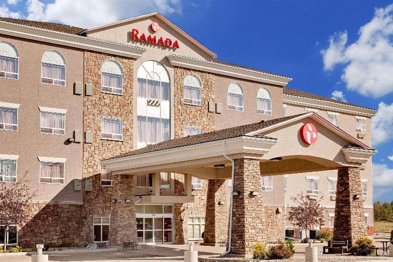 Ramada by Wyndham Lac La Biche photo 1