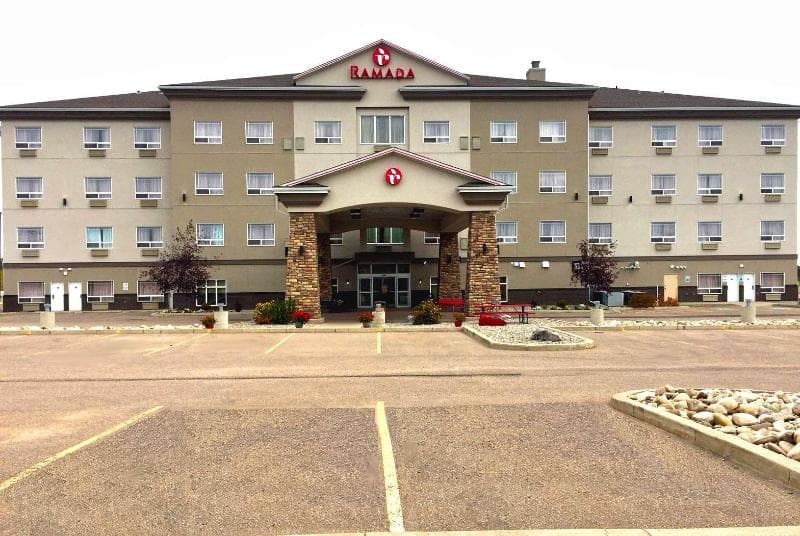 Ramada by Wyndham Lac La Biche 2