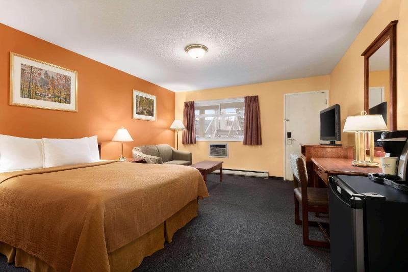 Travelodge By Wyndham Quesnel 4