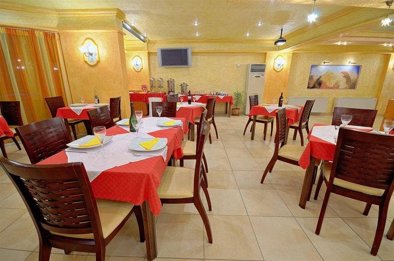 Arkadia Luxury Hotel Apartments 4