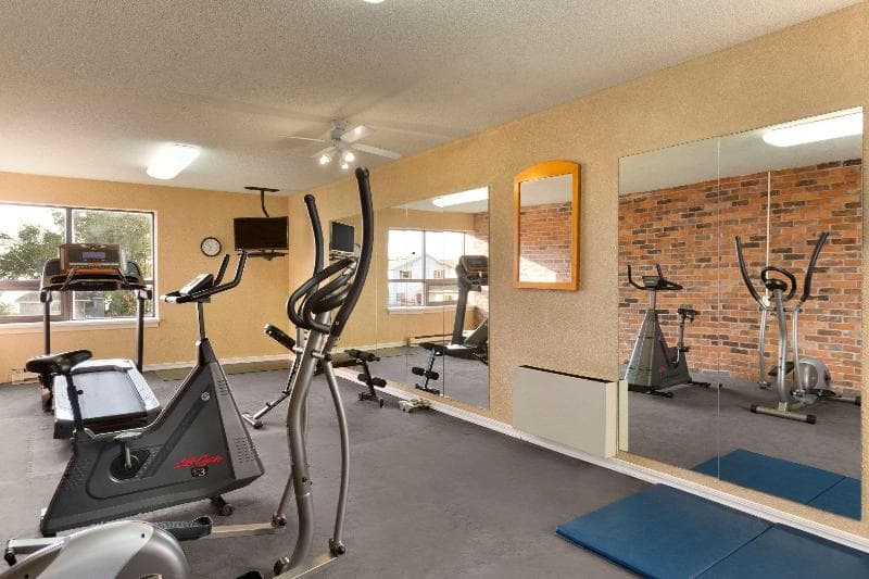 Travelodge By Wyndham North Bay 2