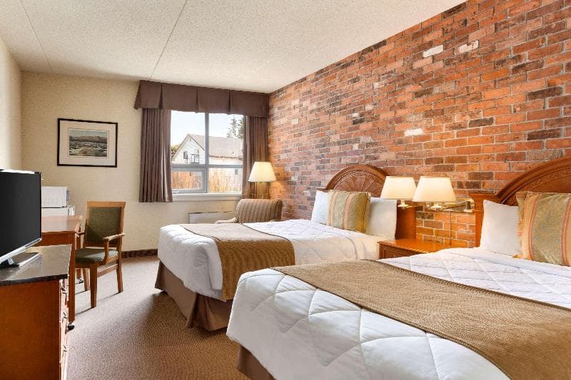 Travelodge By Wyndham North Bay 5