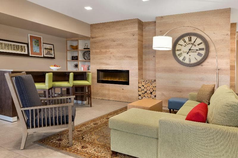Country Inn & Suites by Radisson, Richmond West at 4