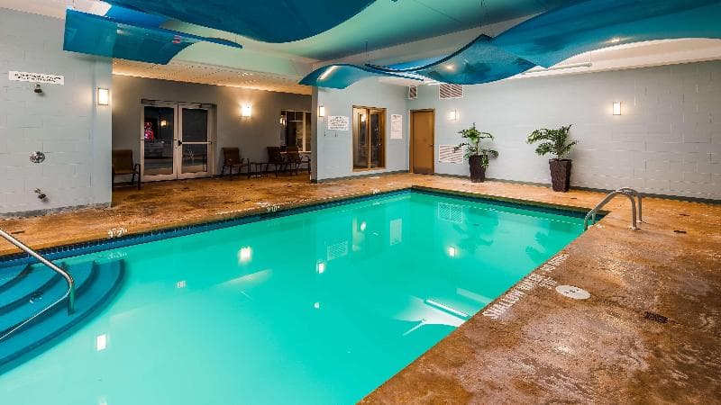 Best Western Plus Walkerton Hotel & Conference Centre 4