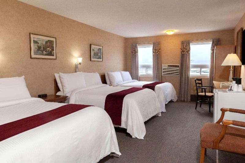 Days Inn by Wyndham Fredericton 4