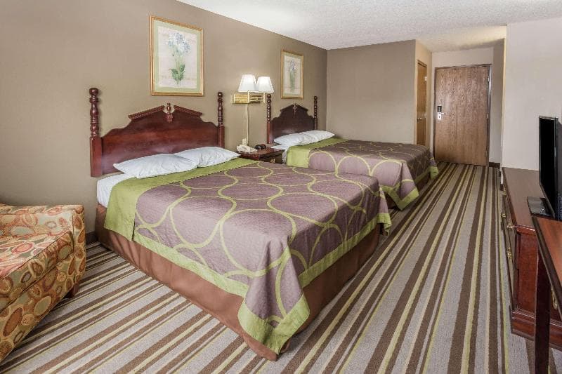 Super 8 By Wyndham Yorkville 3