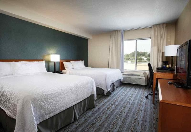 Fairfield Inn & Suites Sudbury 5