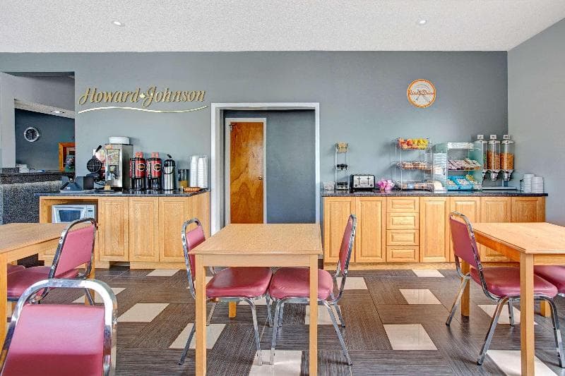 Howard Johnson By Wyndham Gananoque 2