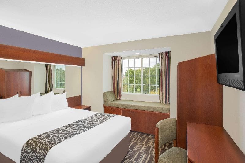 Microtel Inn & Suites By Wyndham Bentonville 5