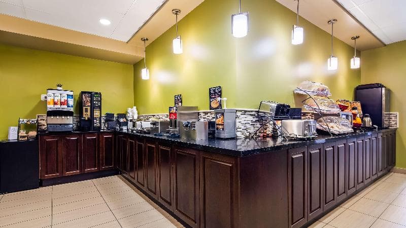 Best Western Plus Moose Jaw 3