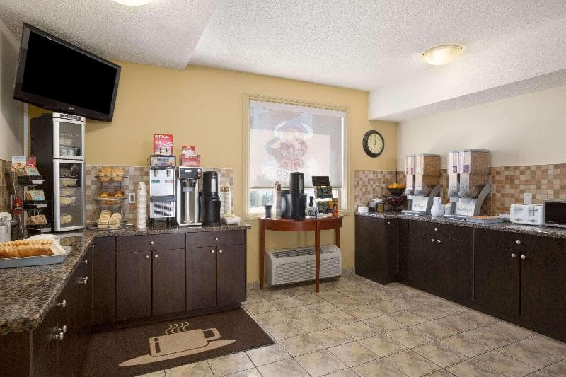 Days Inn By Wyndham Bonnyville 5