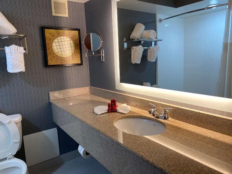 Best Western Premier Richmond City Gateway 4