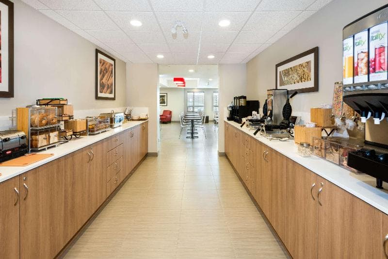 Microtel Inn & Suites by Wyndham Sudbury 2