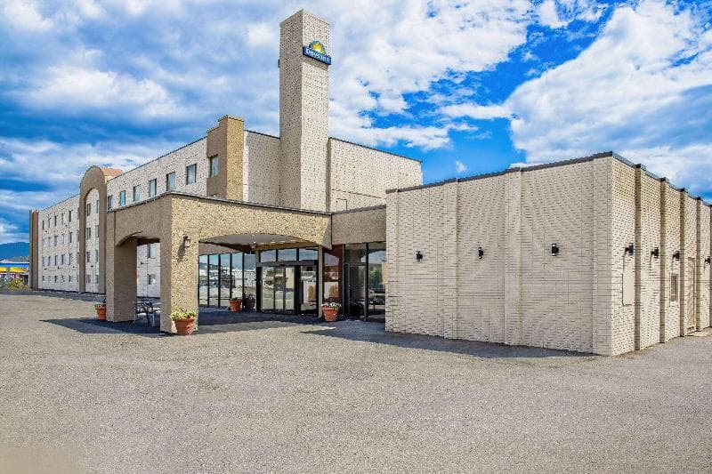 Days Inn by Wyndham Cranbrook Conference Centre 4