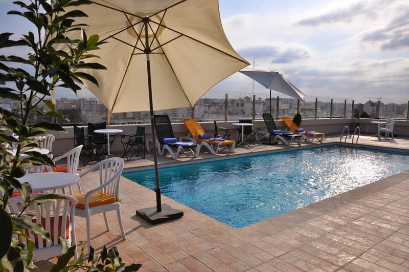Across Hotel & Spa 5