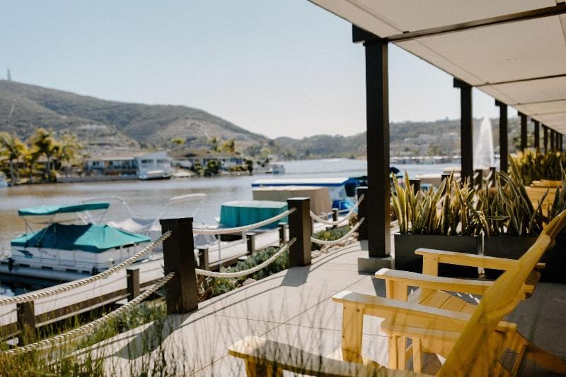 Lakehouse Hotel And Resort 2