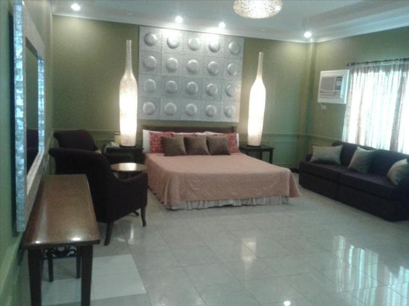 Tagaytay Country Hotel 4