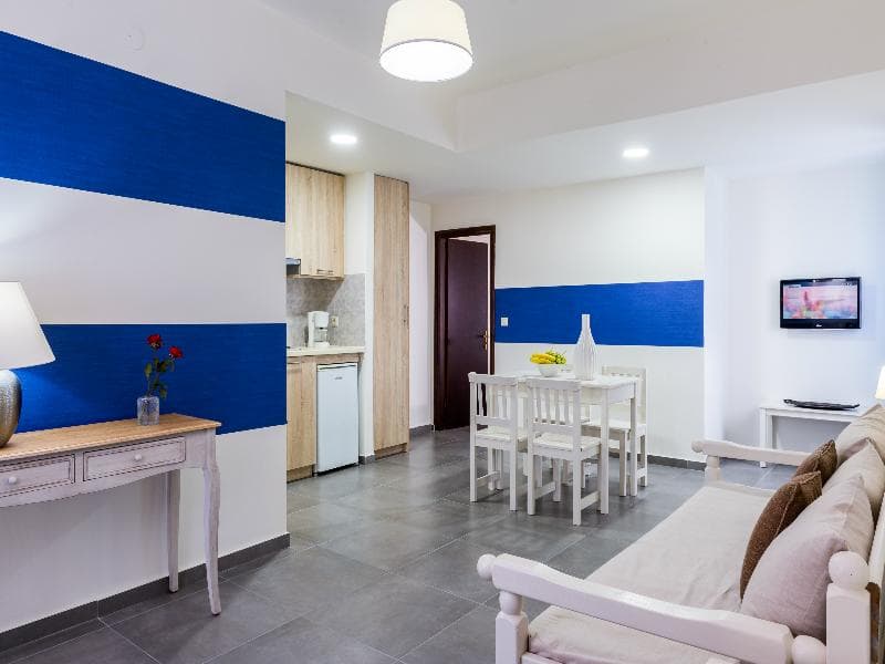 Angela Studios & Apartments 4