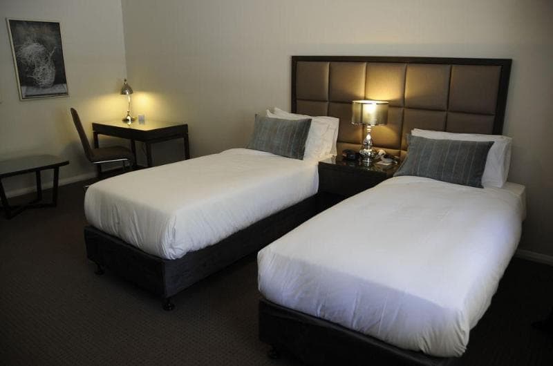 Riverside Oaks Golf Resort 4