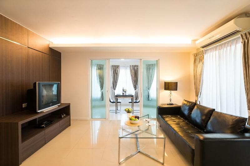 Beyond Suite Hotel 5