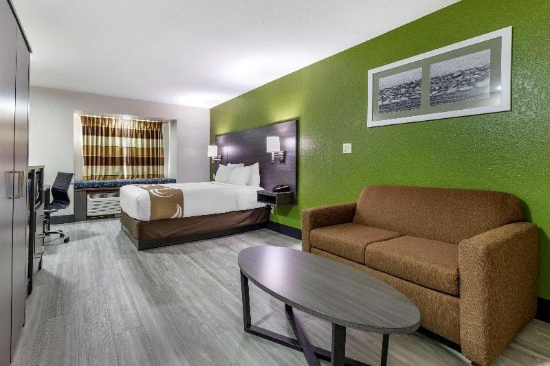 Quality Inn & Suites Longview I-20 main