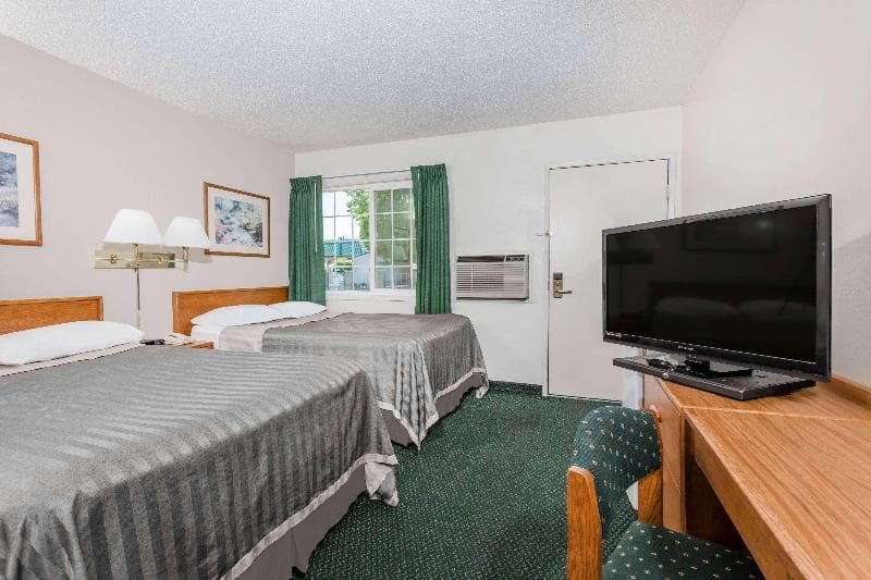 Travelodge By Wyndham Grants Pass 2