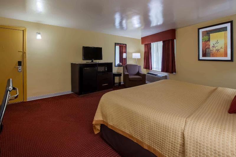 Days Inn by Wyndham Donegal photo 1