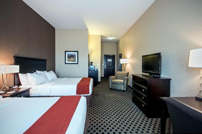 Holiday Inn Express Hotel & Suites Green Bay East 3