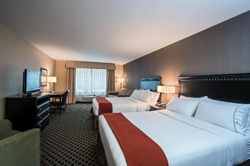 Holiday Inn Express Hotel & Suites Green Bay East 5