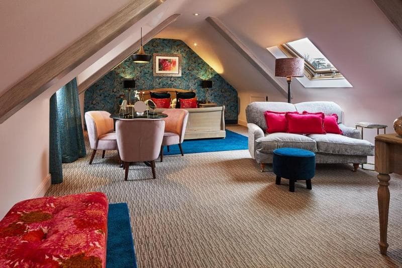 Mandolay Hotel 5
