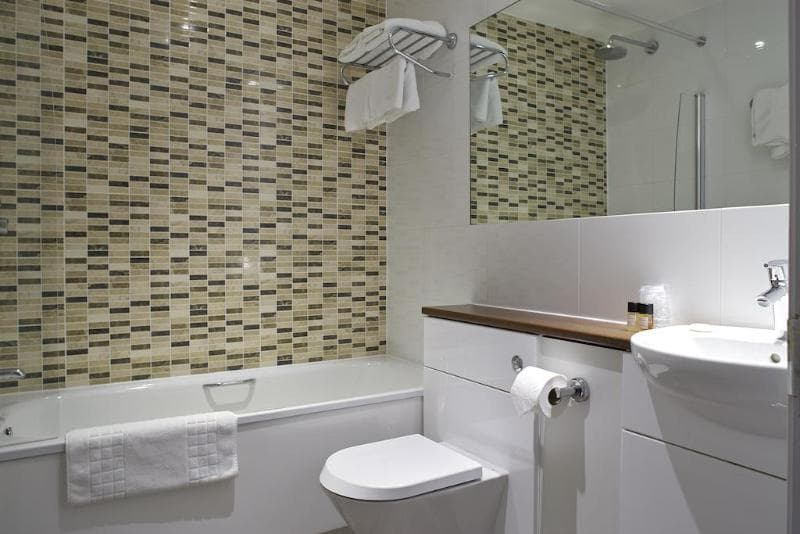 Mandolay Hotel 4