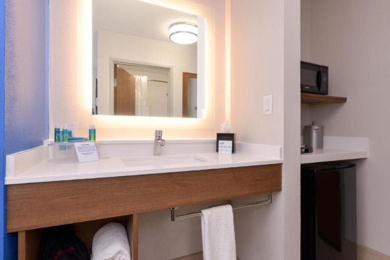Holiday Inn Express Glenwood Springs (Aspen Area) 4