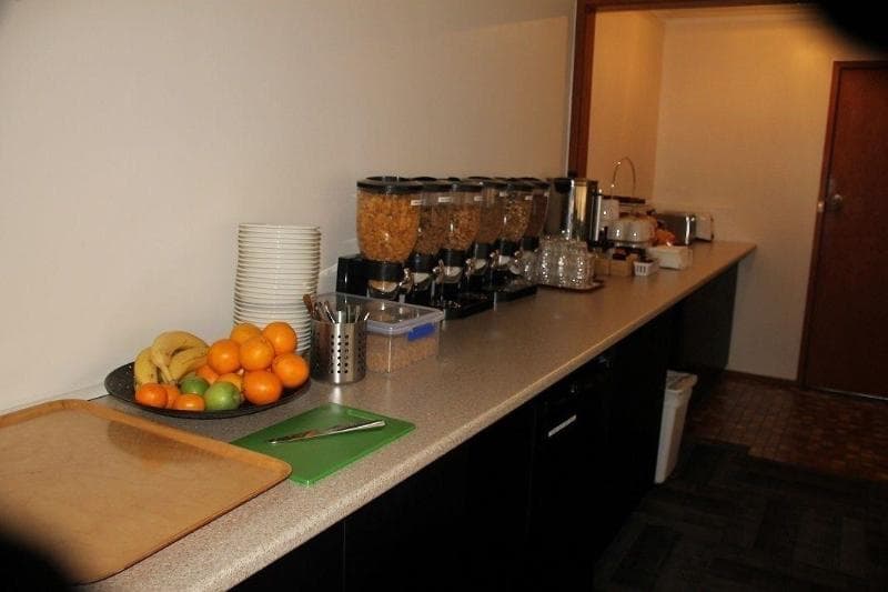 Hi-Way Eight Motor Inn photo 1