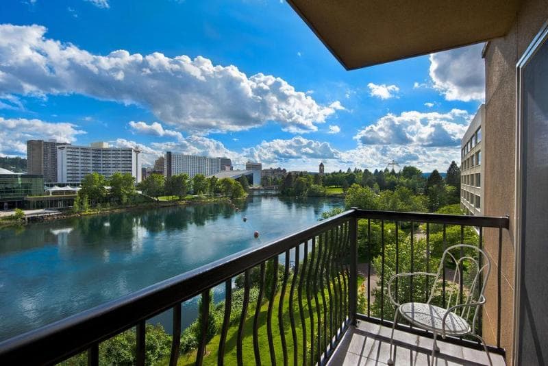 Oxford Suites Spokane Valley 2