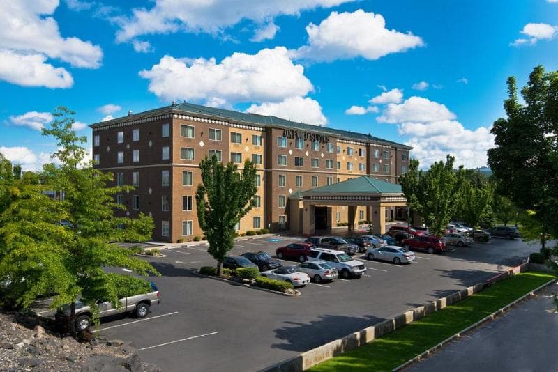 Oxford Suites Spokane Valley 4