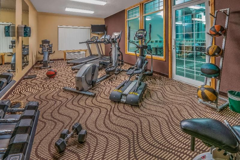 Best Western Plus Riverfront Hotel & Suites 2