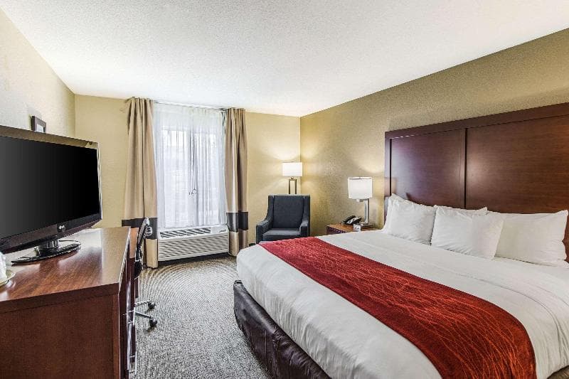Comfort Inn & Suites Greenwood 3