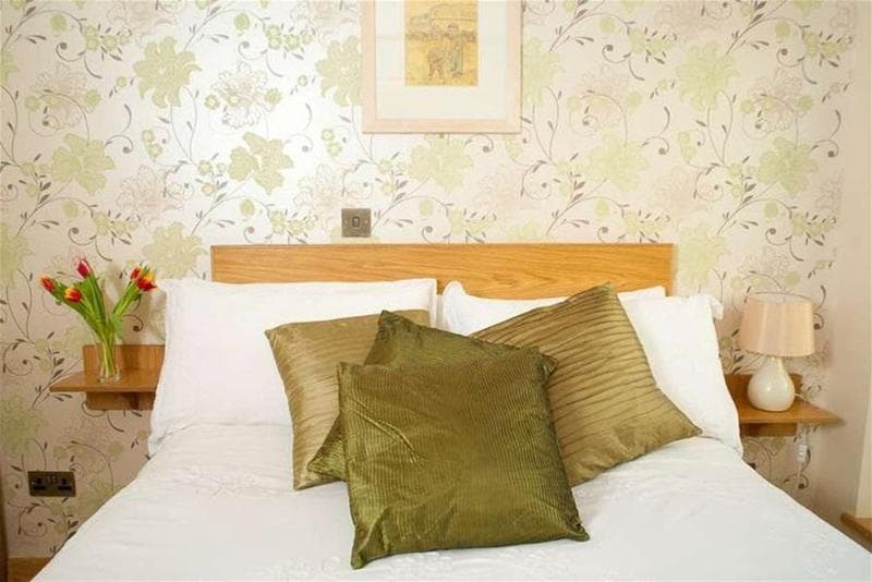 Eyre Square Townhouse 5
