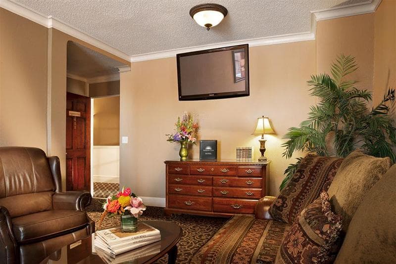 Spokane Club Inn main