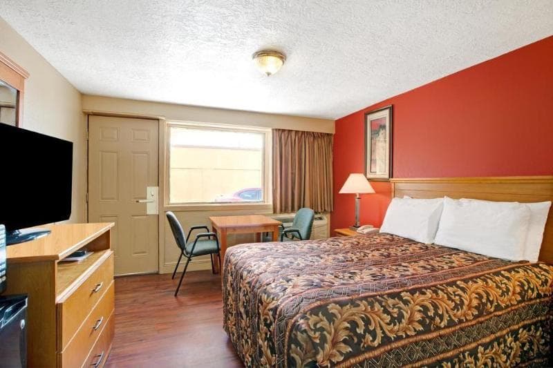 Knights Inn Galveston 4