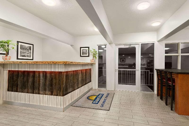 Gatlinburg River Inn 2