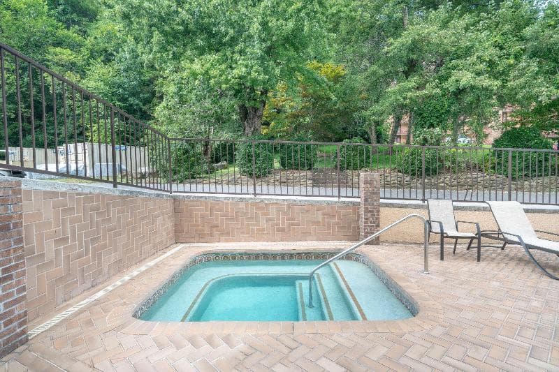Gatlinburg River Inn photo 1