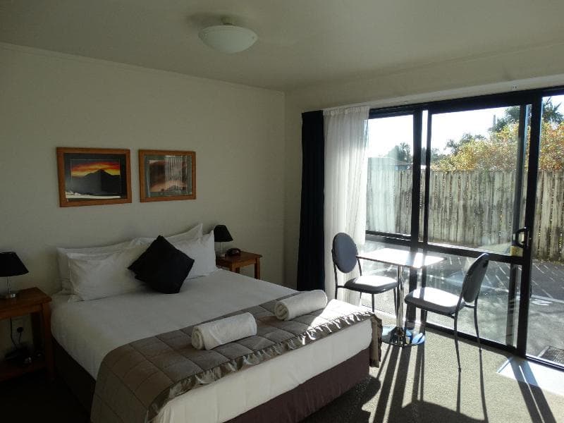 Alpine Glacier Motel photo 1