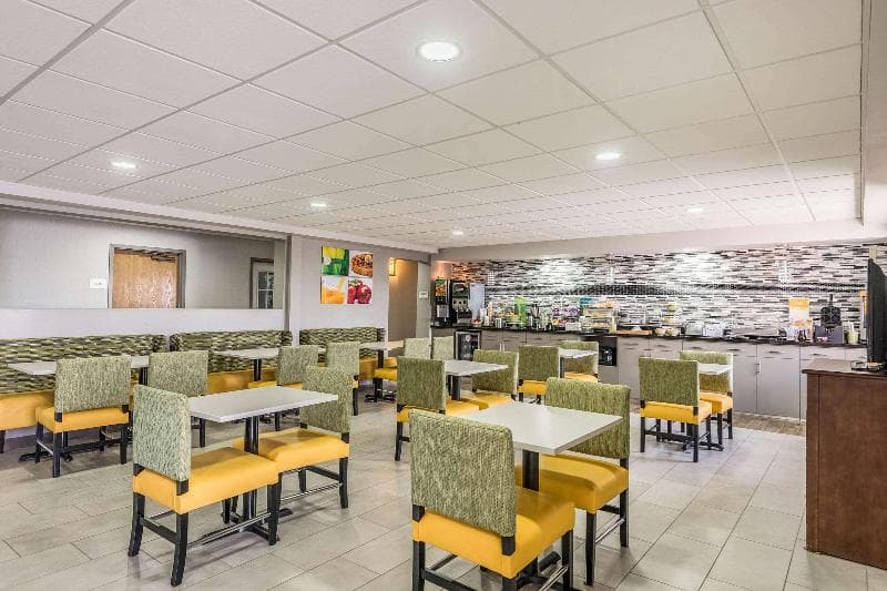 Quality Inn Grove City - Columbus South 2