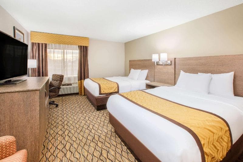 Baymont by Wyndham Grand Rapids Airport photo 1