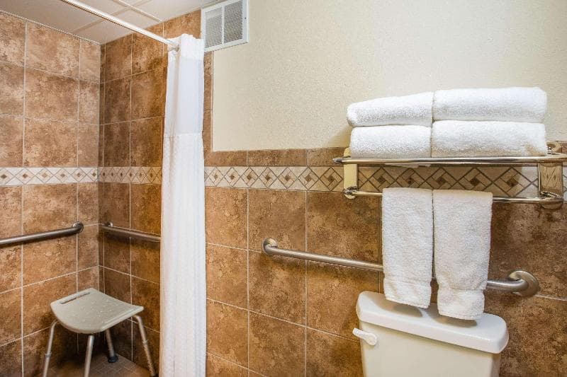 AmericInn by Wyndham Grand Forks 5