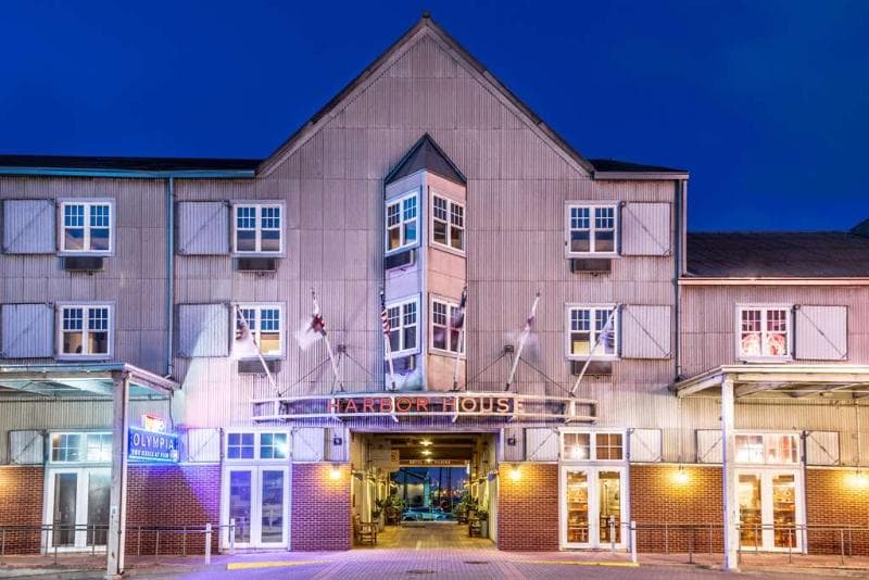 Harbor House Hotel & Marina At Pier 21 photo 1